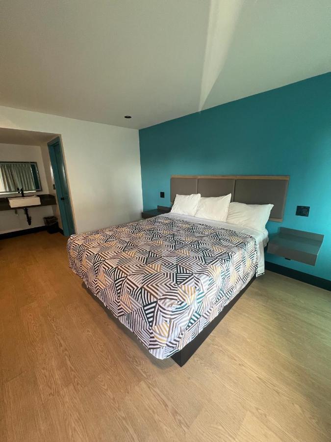 Palm Inn - Newly Renovated Rooms イングルウッド エクステリア 写真