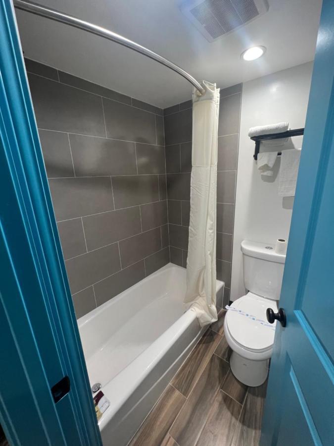 Palm Inn - Newly Renovated Rooms イングルウッド エクステリア 写真